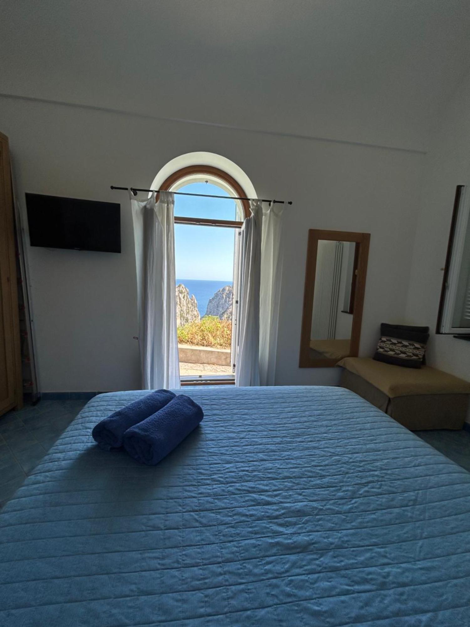 Monacone Vista Mare Apartment Capri Bagian luar foto